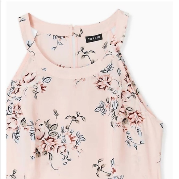 TORRID PINK FLORAL HIGH NECK HANDKERCHIEF TANK - Picture 7 of 8